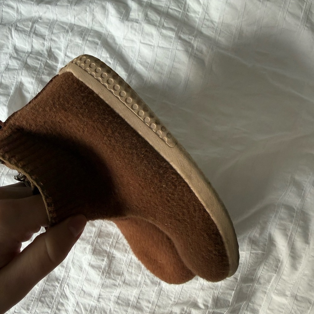 Brown heyfolks kids boots